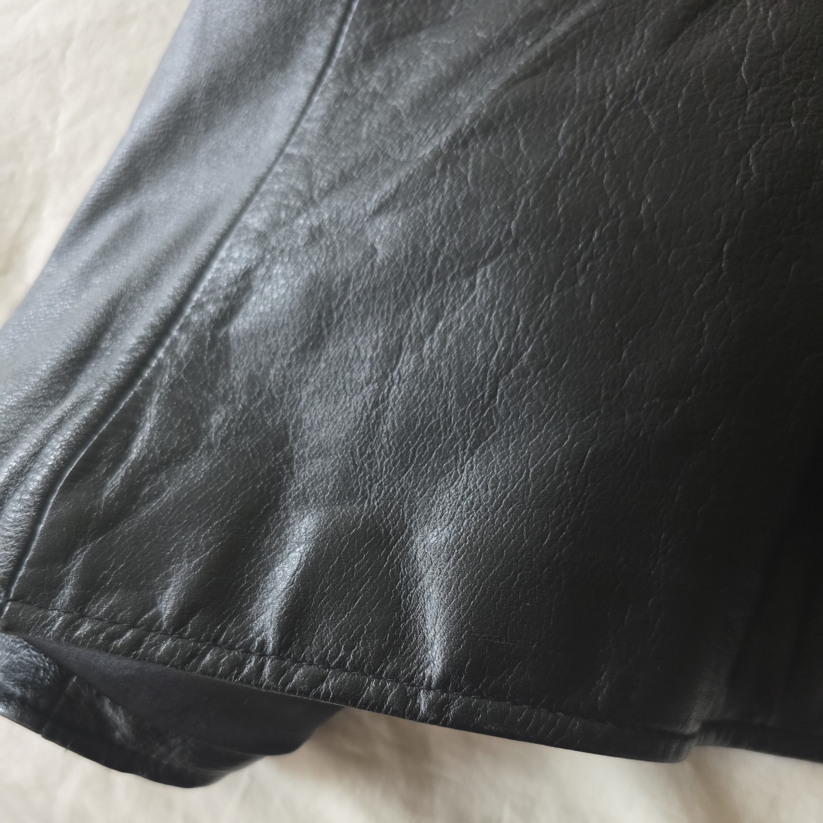 Wilson Black Leather Jacket 1X Lining w Zipper Front Well Maintained 2 F Pockets