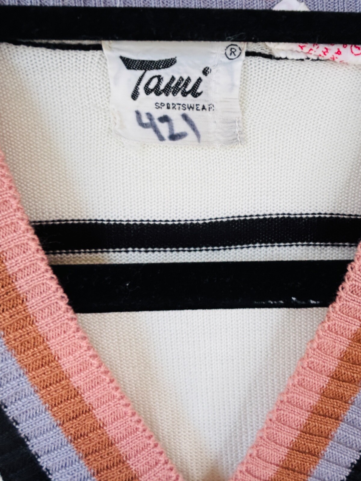 VTG 70’S TAMI SPORTSWEAR OFF WHITE BLACK PURPLE STRIPE RIBBED V-NECK SWEATER*S