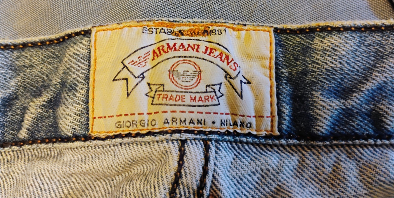 VTG 90’s „Armani Jeans” Blue High Rise Tapered Leg Eagle Logo Designer Jeans 30
