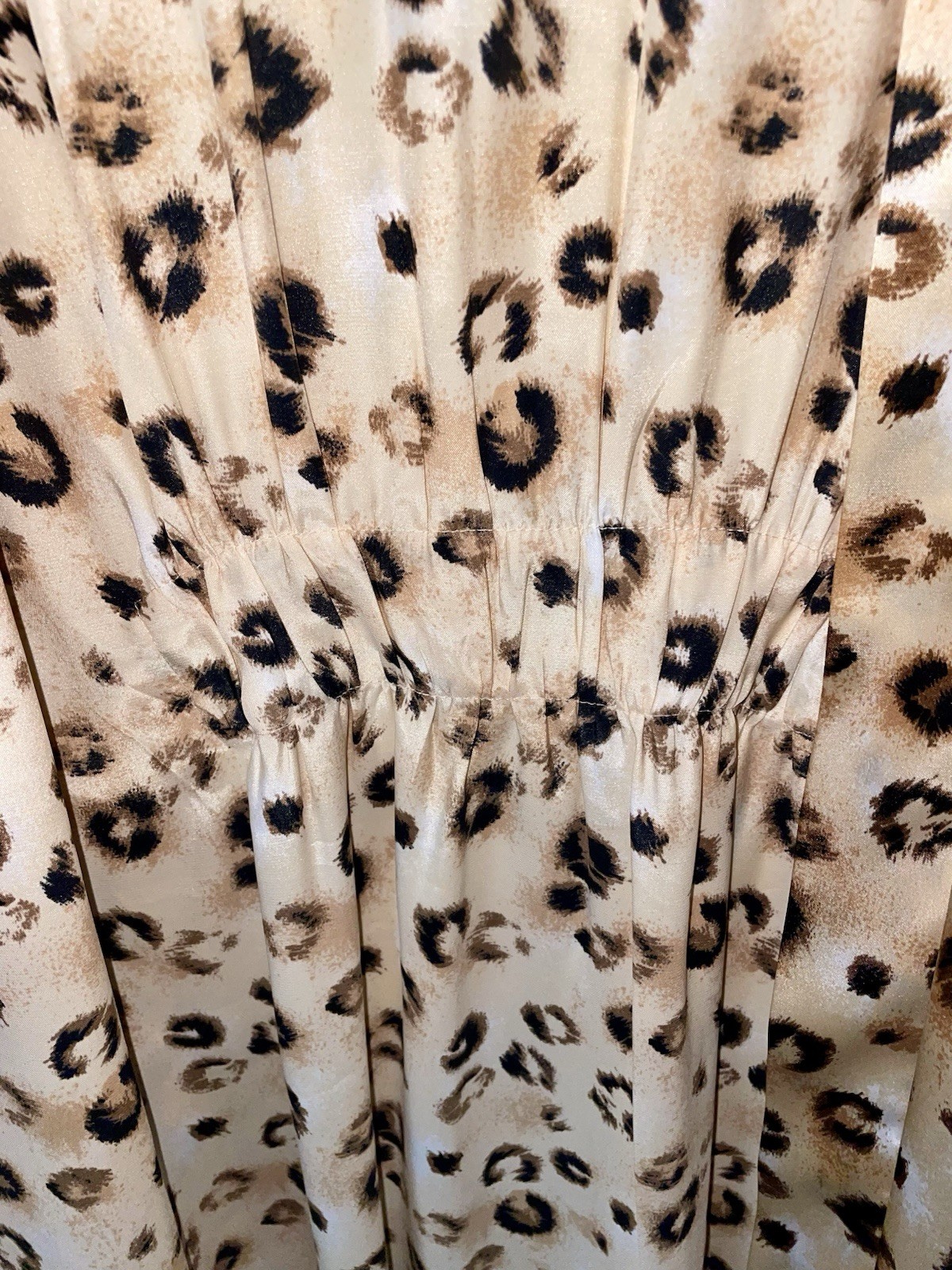 VTG 90s/Y2K Valerie Stevens Satin Leopard Print Kimono Style Belted Midi Robe, S