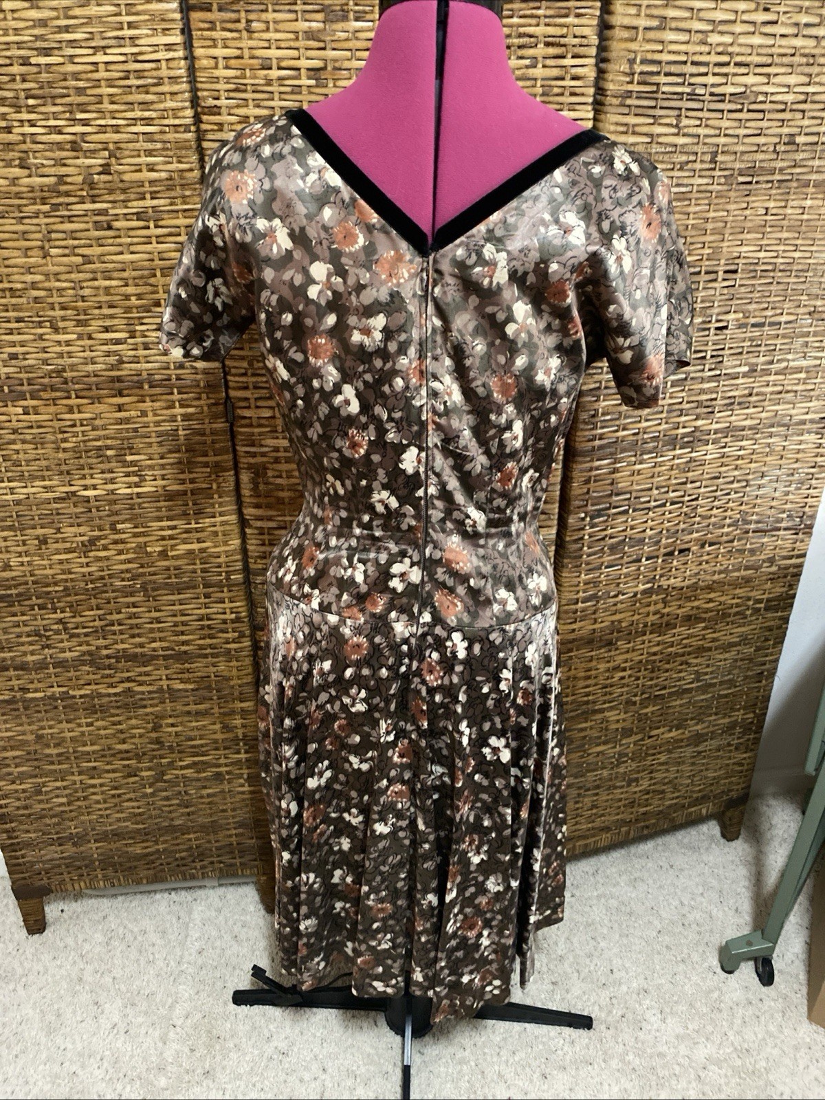 Vintage EUC Bloomfield by Cirilo Satin Velvet Bow Trim Pin Up 40s 50s Small