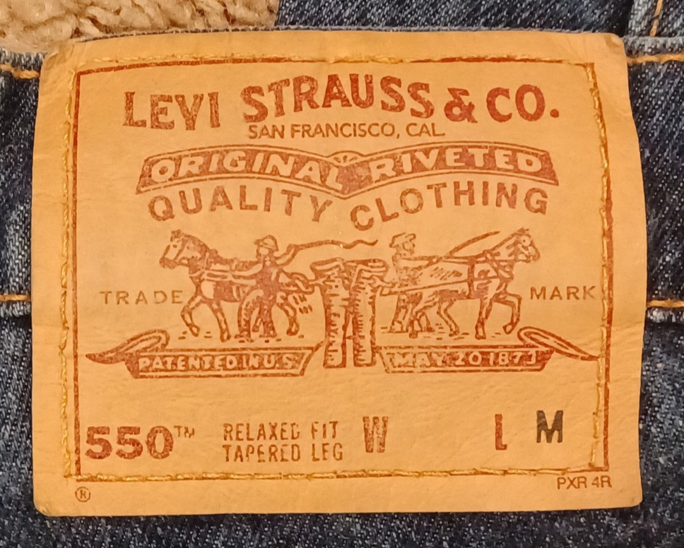 VTG Levi’s 550 Jeans Womens Size 13M Relaxed Fit Tapered Leg 31×30 USA 90s Mom