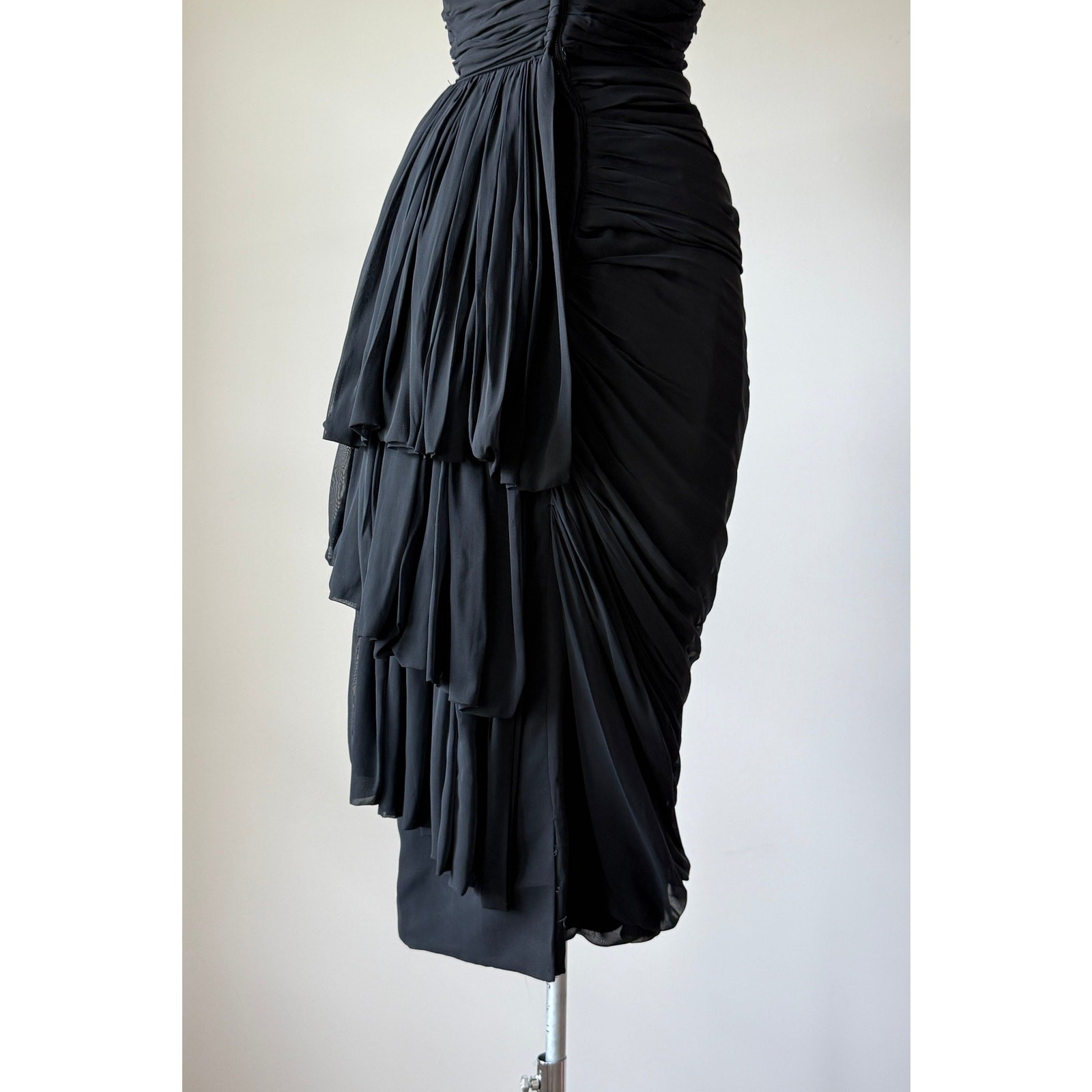 Vintage 1950s Black Chiffon Bombshell Cocktail Wiggle Party Dress XS/S
