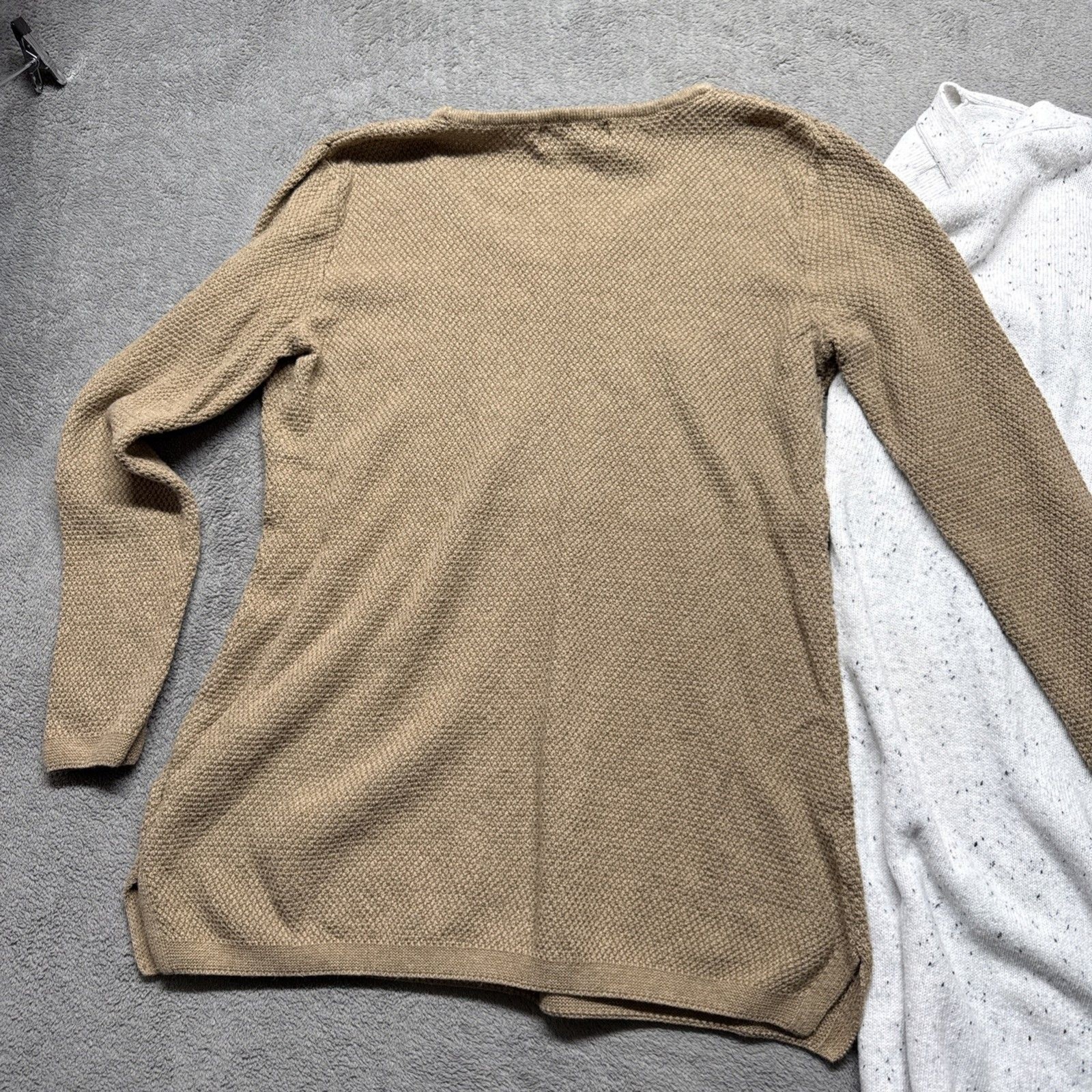 2 Women’s Sweaters Karen Scott Size M White & Tan,