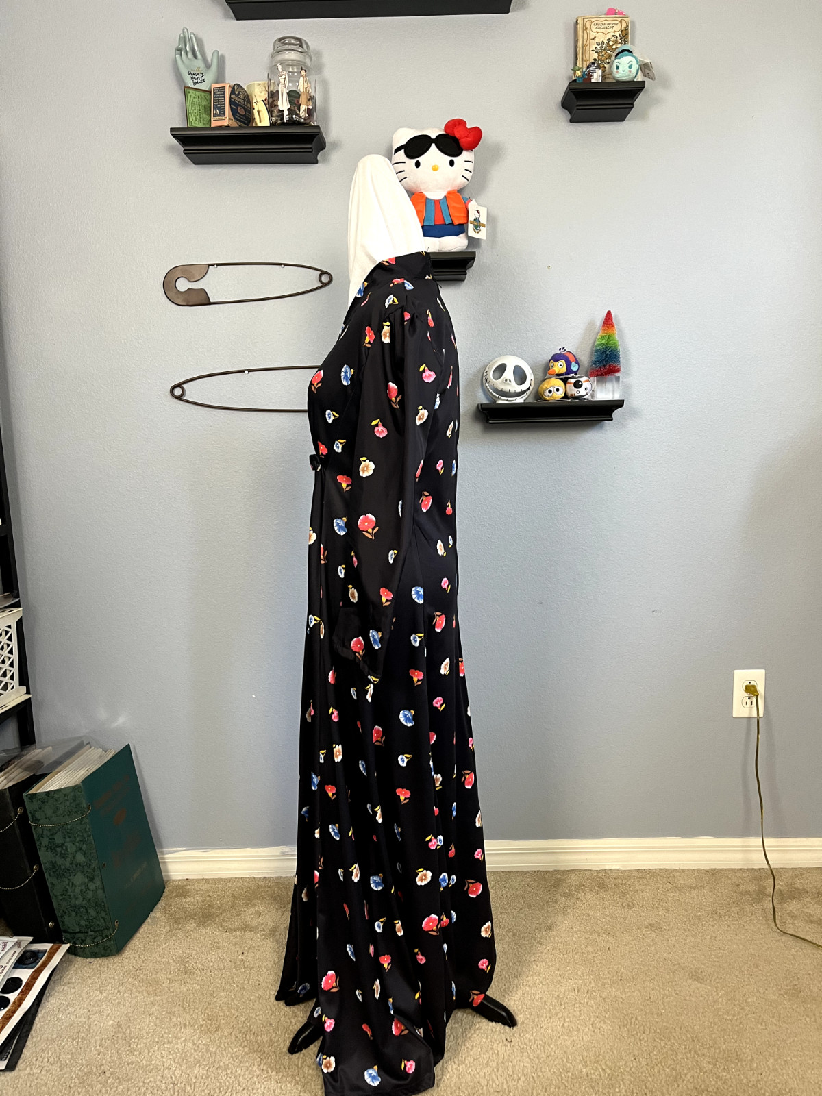 Vtg 1970’s Double Knit Polyester Long Sleeve Black Mulitcolor Floral Dress XS/S