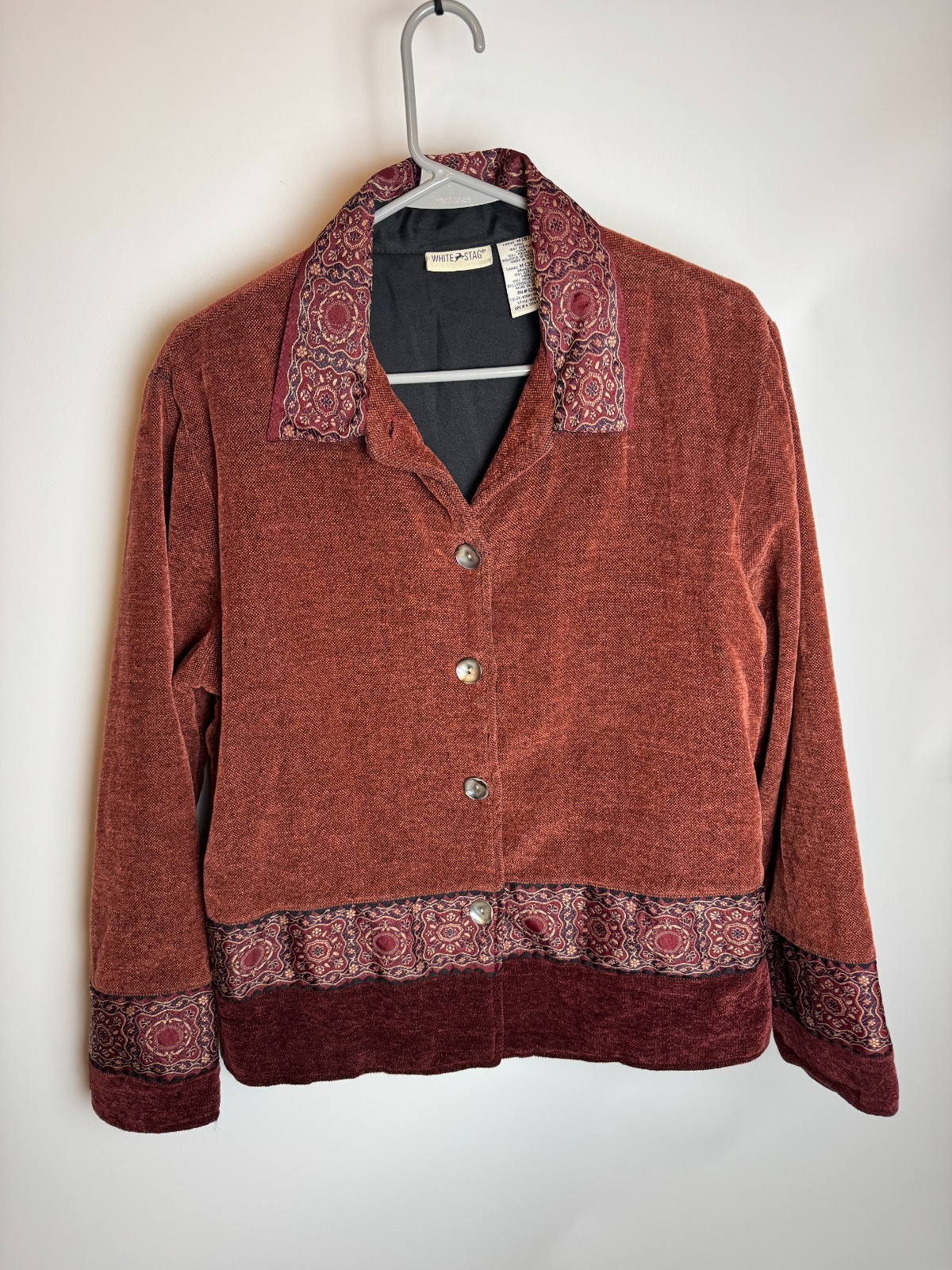 White Stag Velvet Jacket Berry Red Paisley Trim Size M (8/10) Vintage 90s
