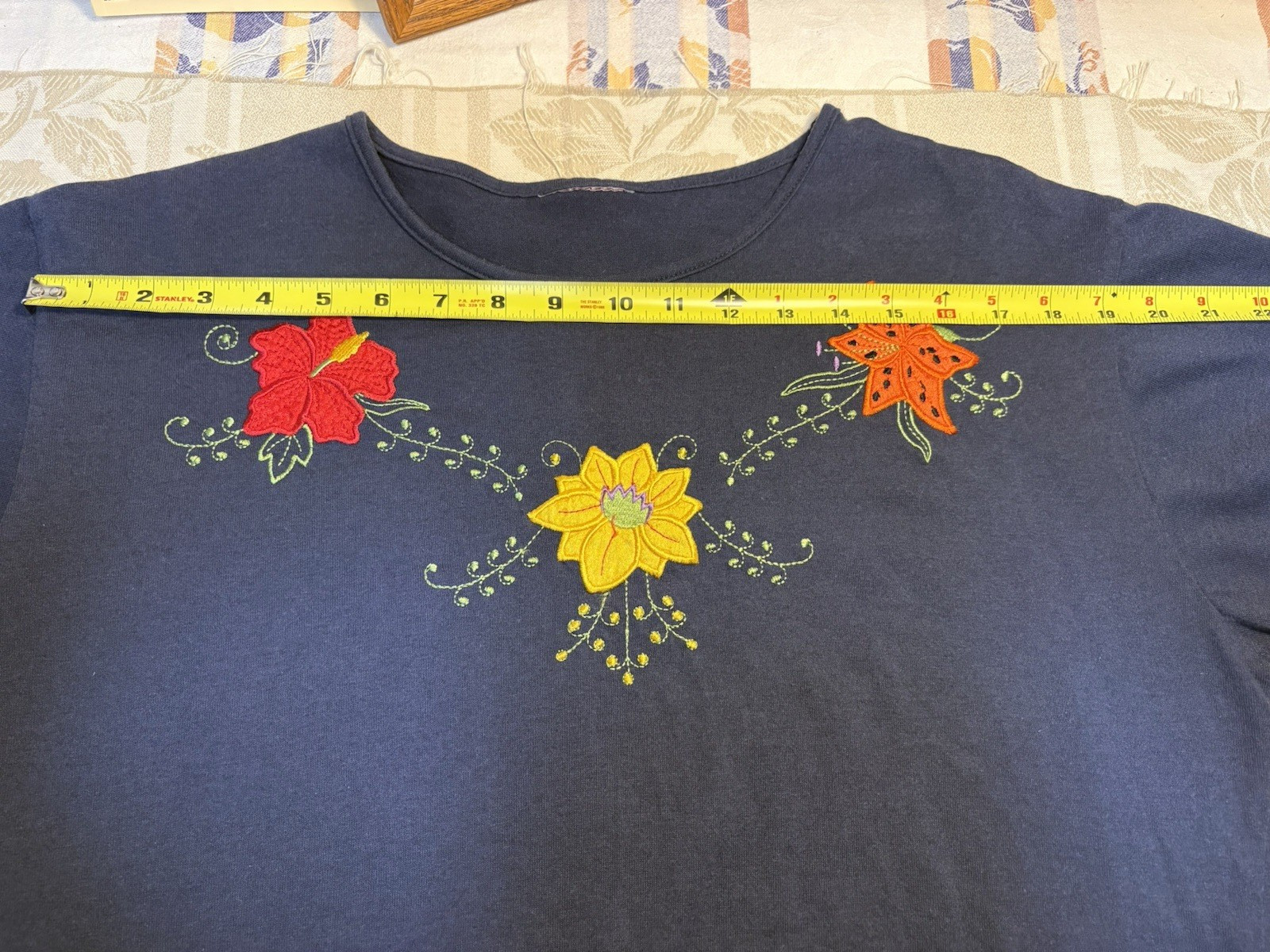 Vintage 90s Cottagecore Grannycore Navy Floral Shirt Patch Flowers Women’s XL