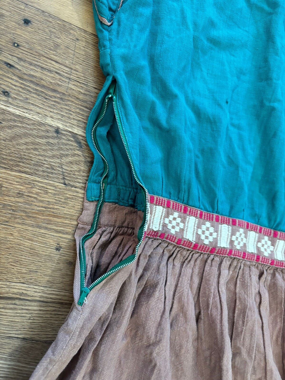 1950s Beautiful Rare Mexican Prarie Style Dress.talon Side Zip.26” Waist/17”pit