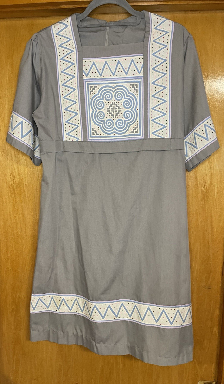 Vintage 70’s Handmade Shift Dress 34″ Bust Panama Mola Designs, Gray Cotton, EUC