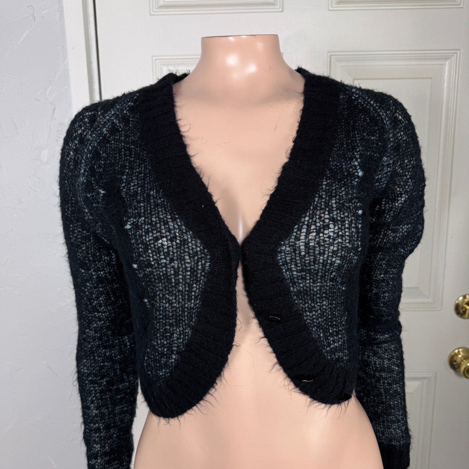 Vintage Y2K Cousin Johnny Cardigan Small Cropped Acrylic Nylon Button V neck L15