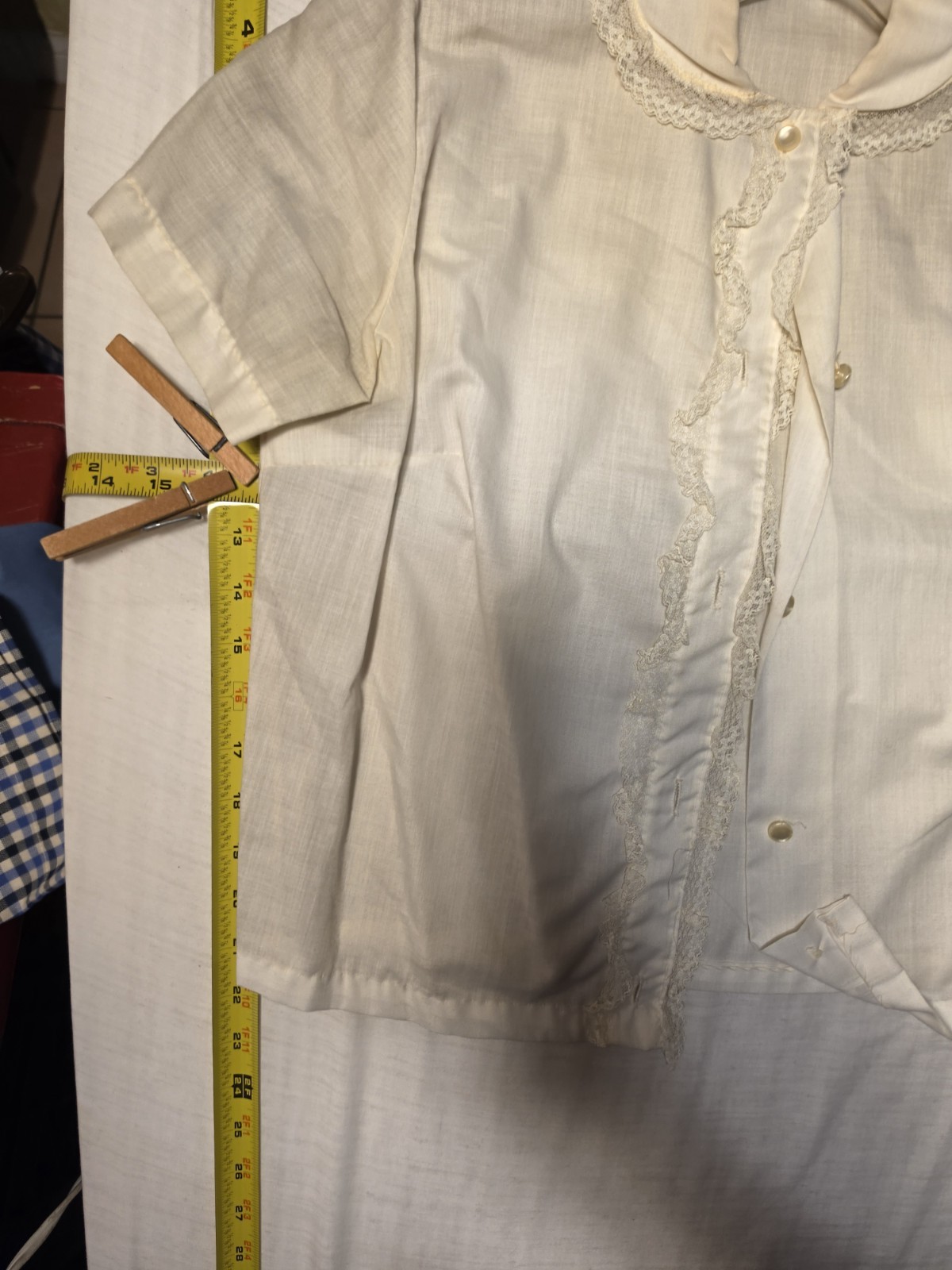 ILGWU Vintage Ivory Button-Front Blouse Short Sleeves Lace Collar, Size 36