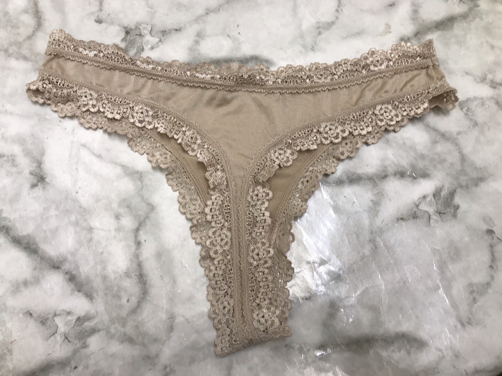 Silky Feel Thong String Smooth Lace Panties Brown Sz Medium Underwear w/ Bow