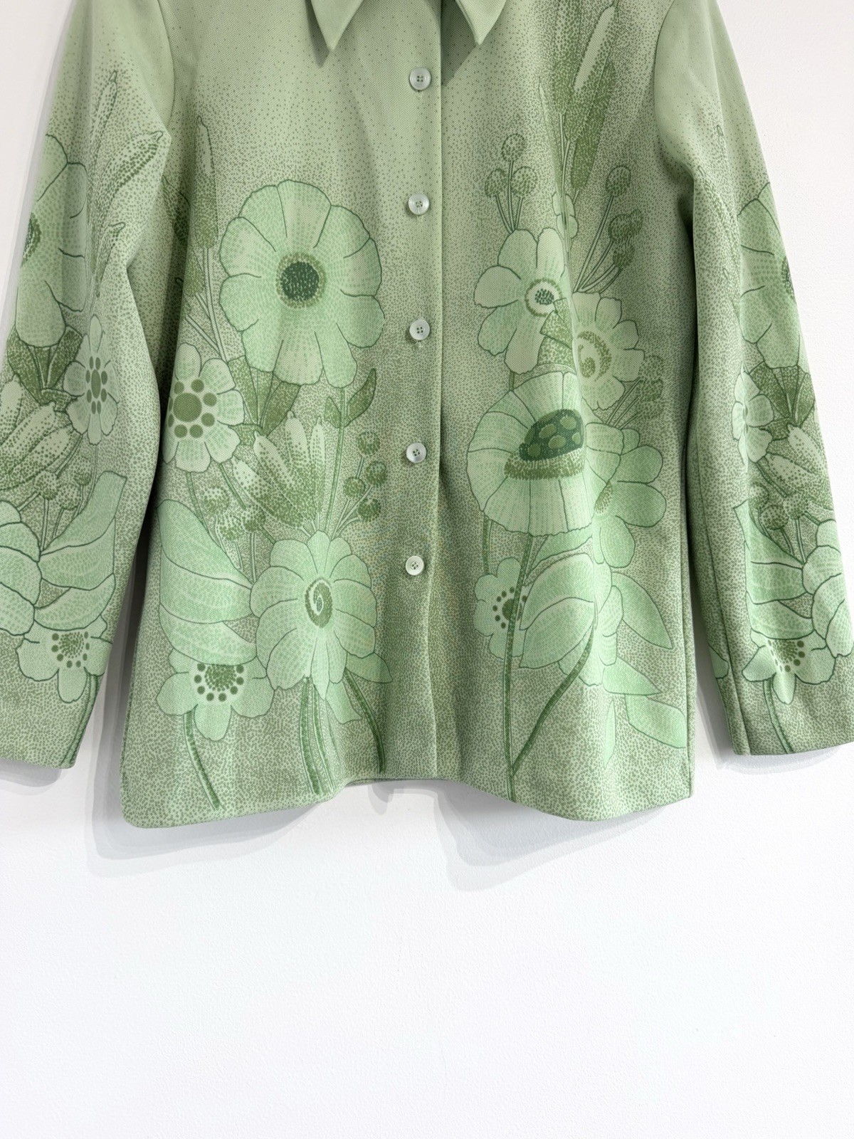 Vintage 1970s polyester shirt green floral long sleeve point collar Sz L