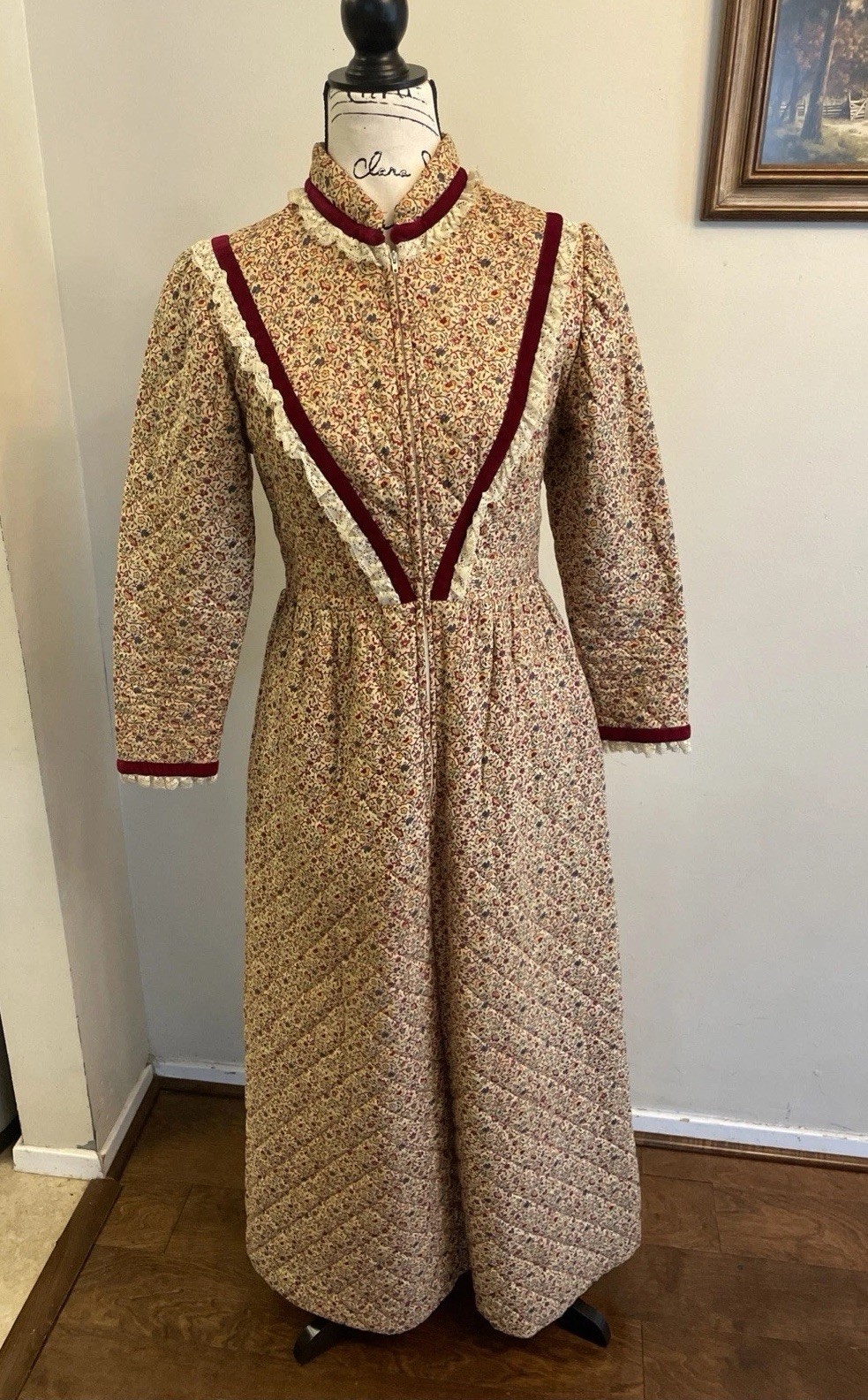 VINTAGE RARE women’s quilted dress Size medium Berkleigh Juniors
