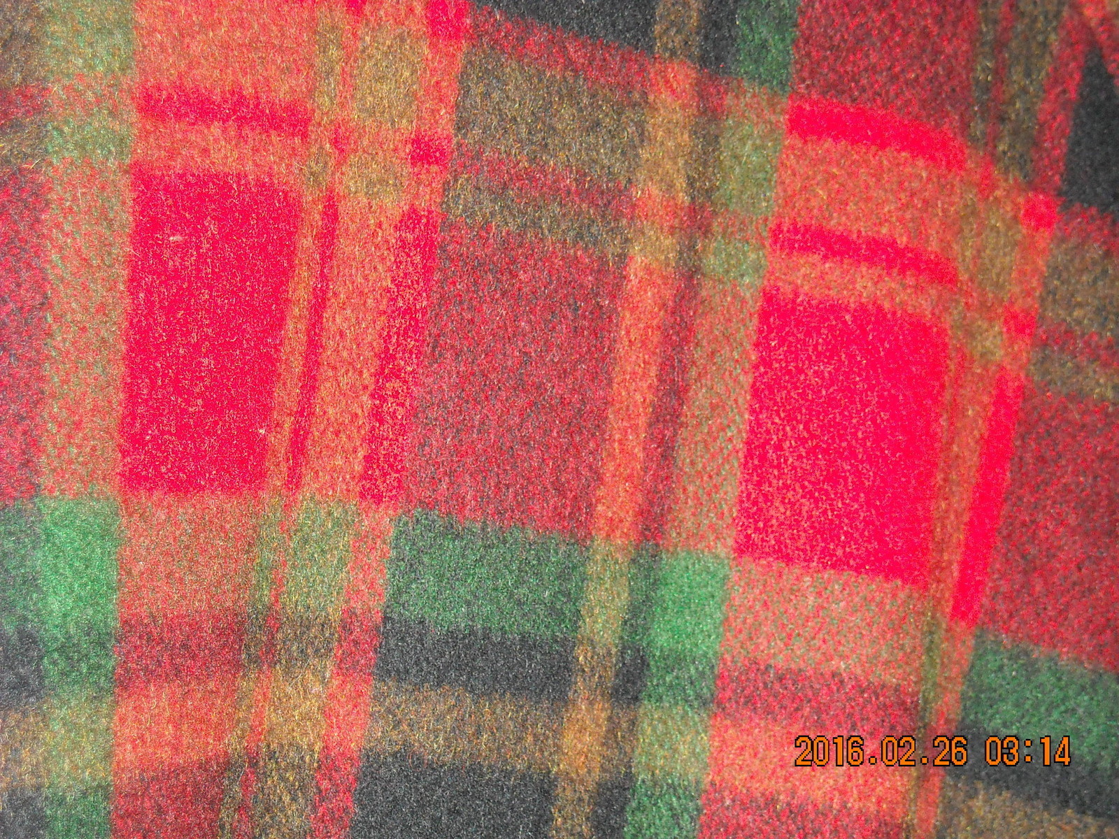 White Bear of St Paul USA womans coat jacket red green plaid wool M/L short appr