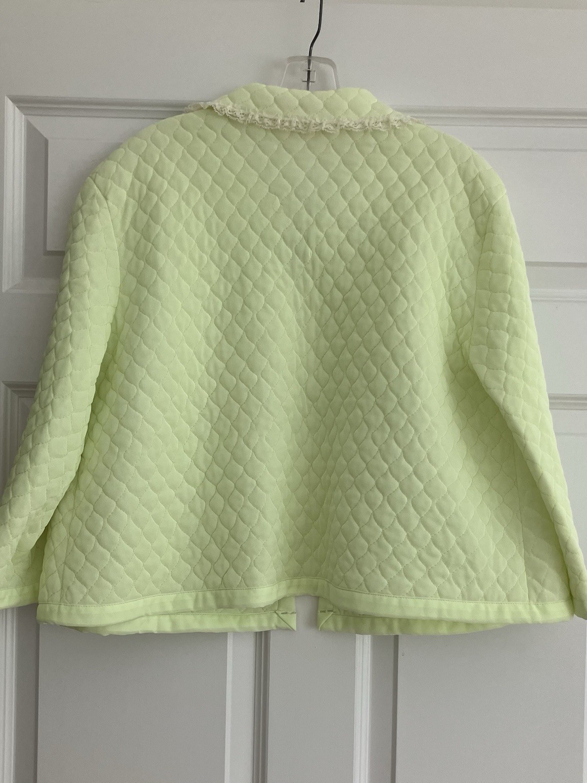 Vintage 60s Deena of California Lime Green Quilted Lace Trim Bed Jacket Robe! L