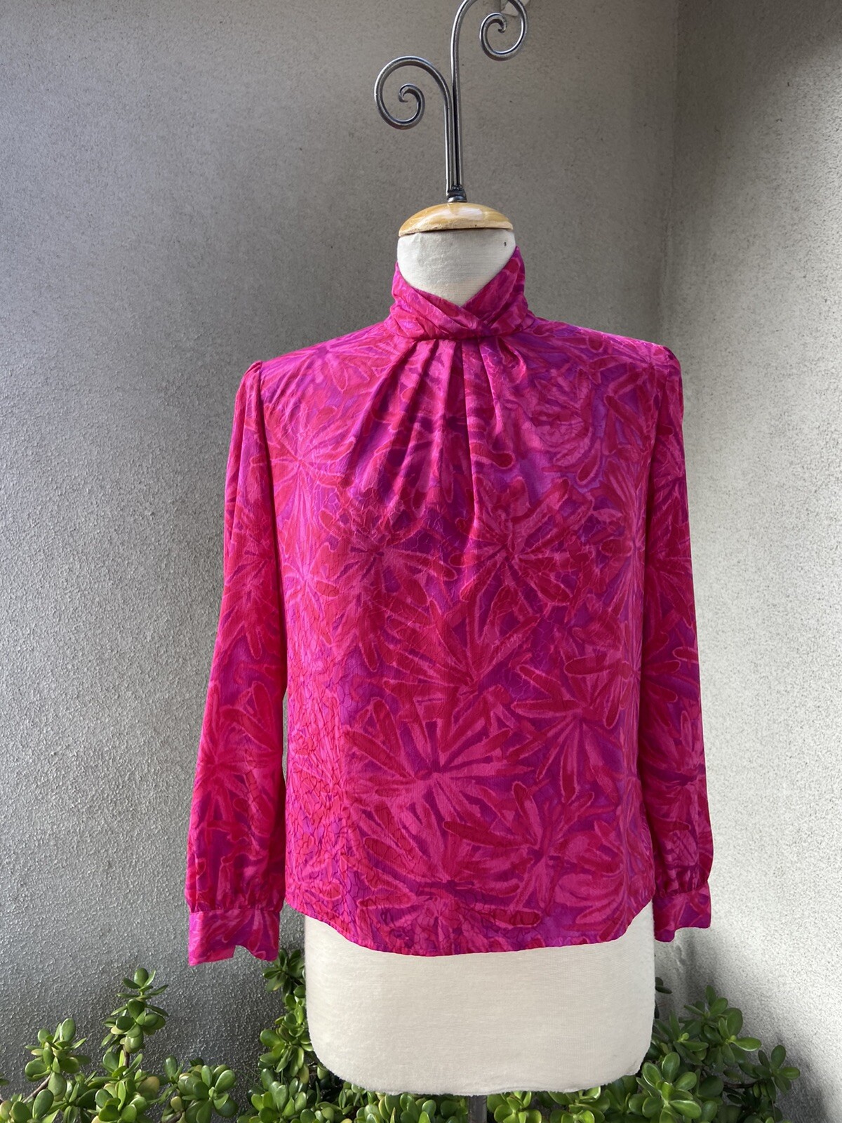 Vintage 80s blouse Neon pink purple floral sz 4P by Anna Kriste
