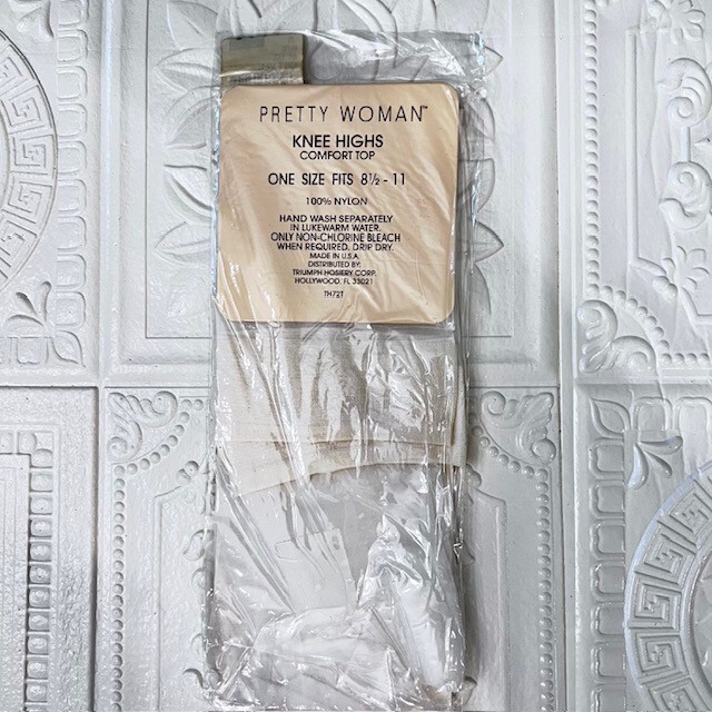 Vintage Pretty Woman WHITE Nylon Knee Highs SANDALFOOT Style 72 One Size NEW