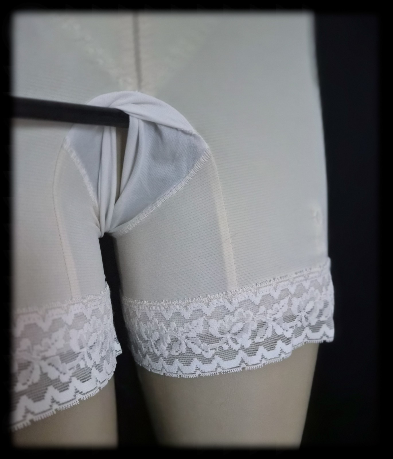 Vintage FIRM Long Leg GIRDLE Panty NYLON Full Body SHAPER Shorts Garters 36B M-L