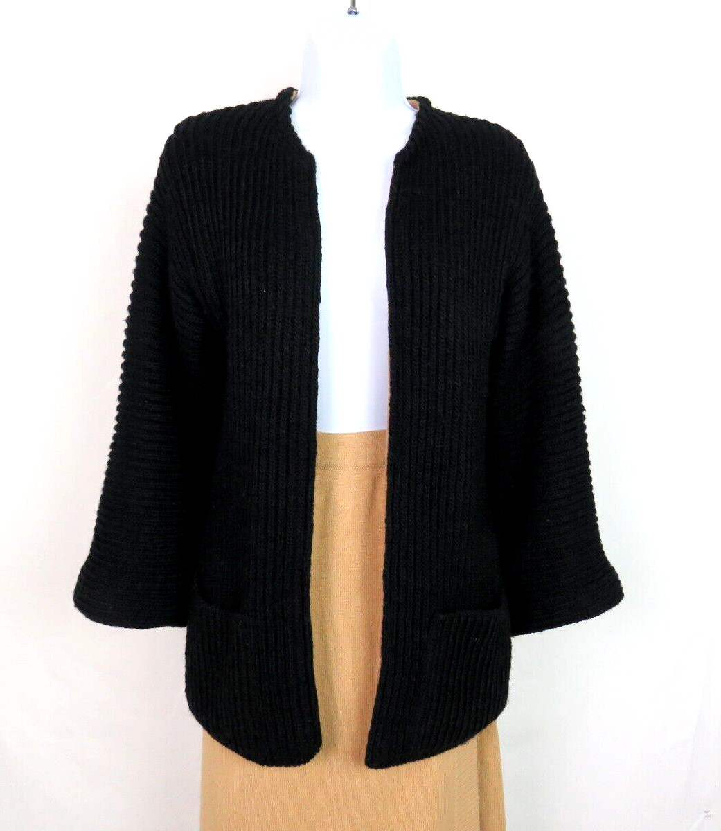 GUCCI BLACK SWEATER & TAN SKIRT VTG 1970s GENUINE CASHMERE SIZE 4 US 40 ITALY