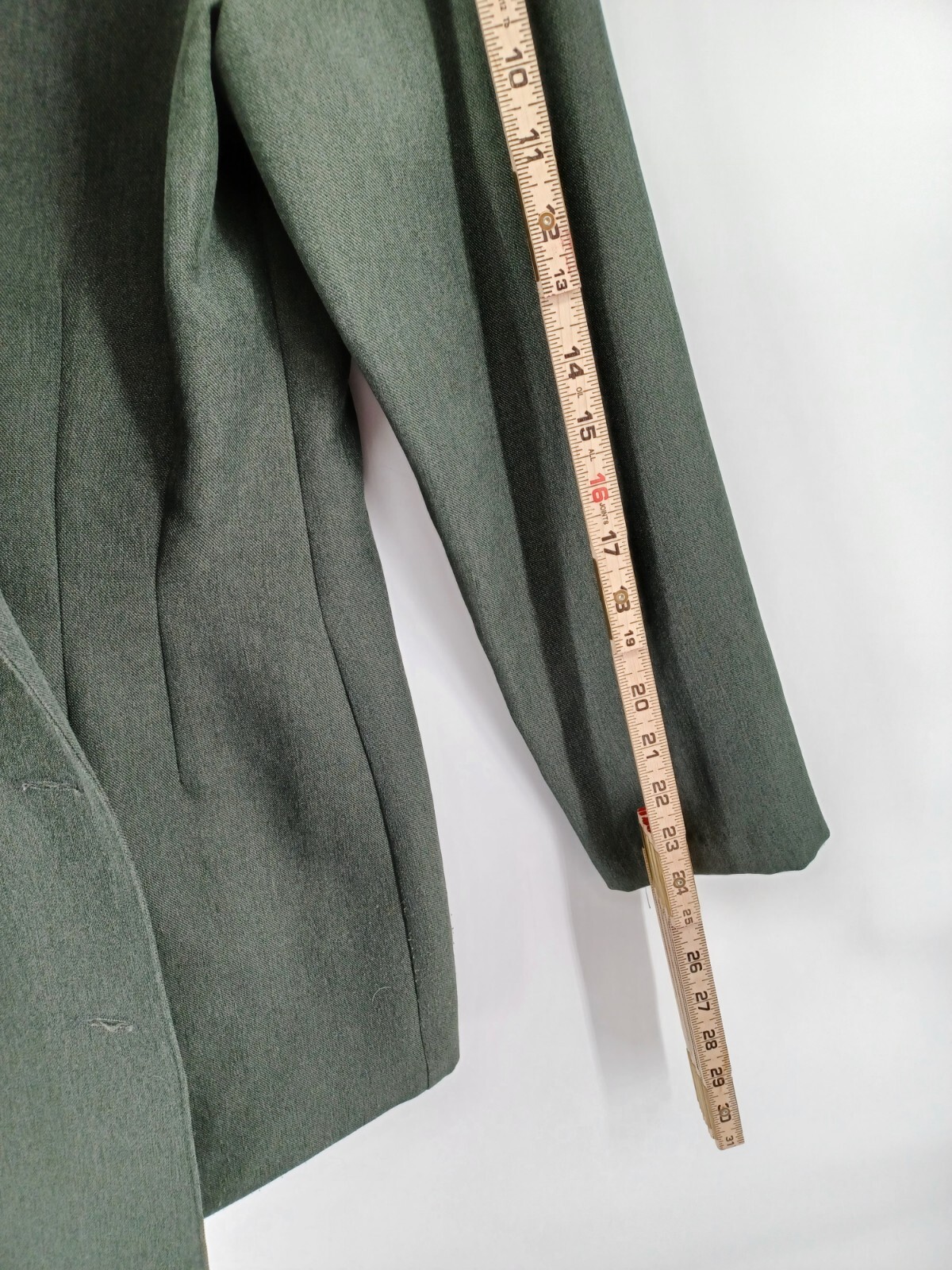 Vintage La Belle Olive Green Blazer cardigan jacket 3 button shoulder pads Women