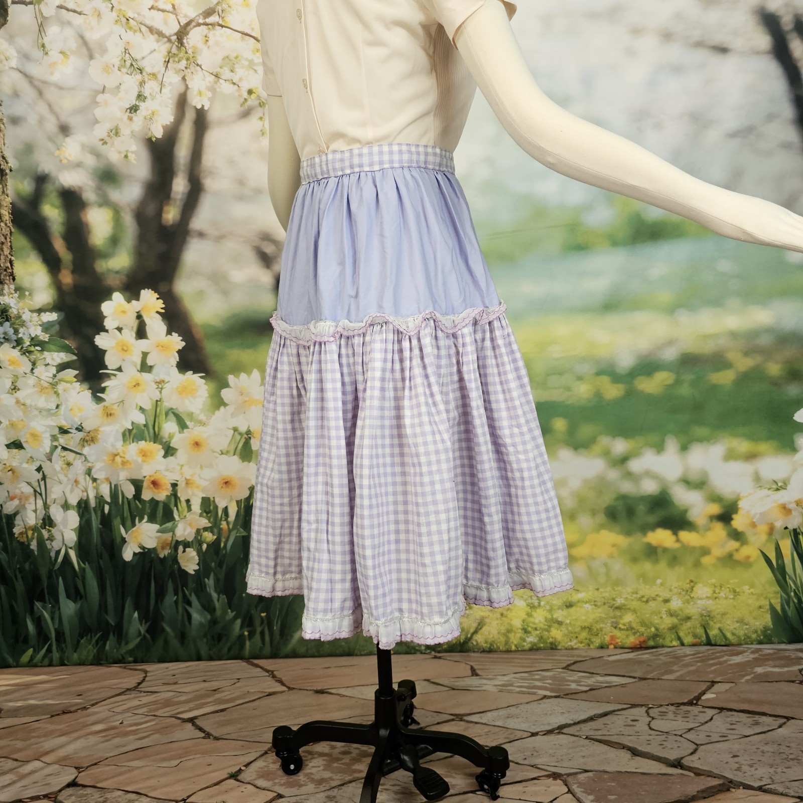 Vintage 1940s 50s Skirt Lilac Purple Gingam Scalloped Lace Ruffle Tiered Picnic