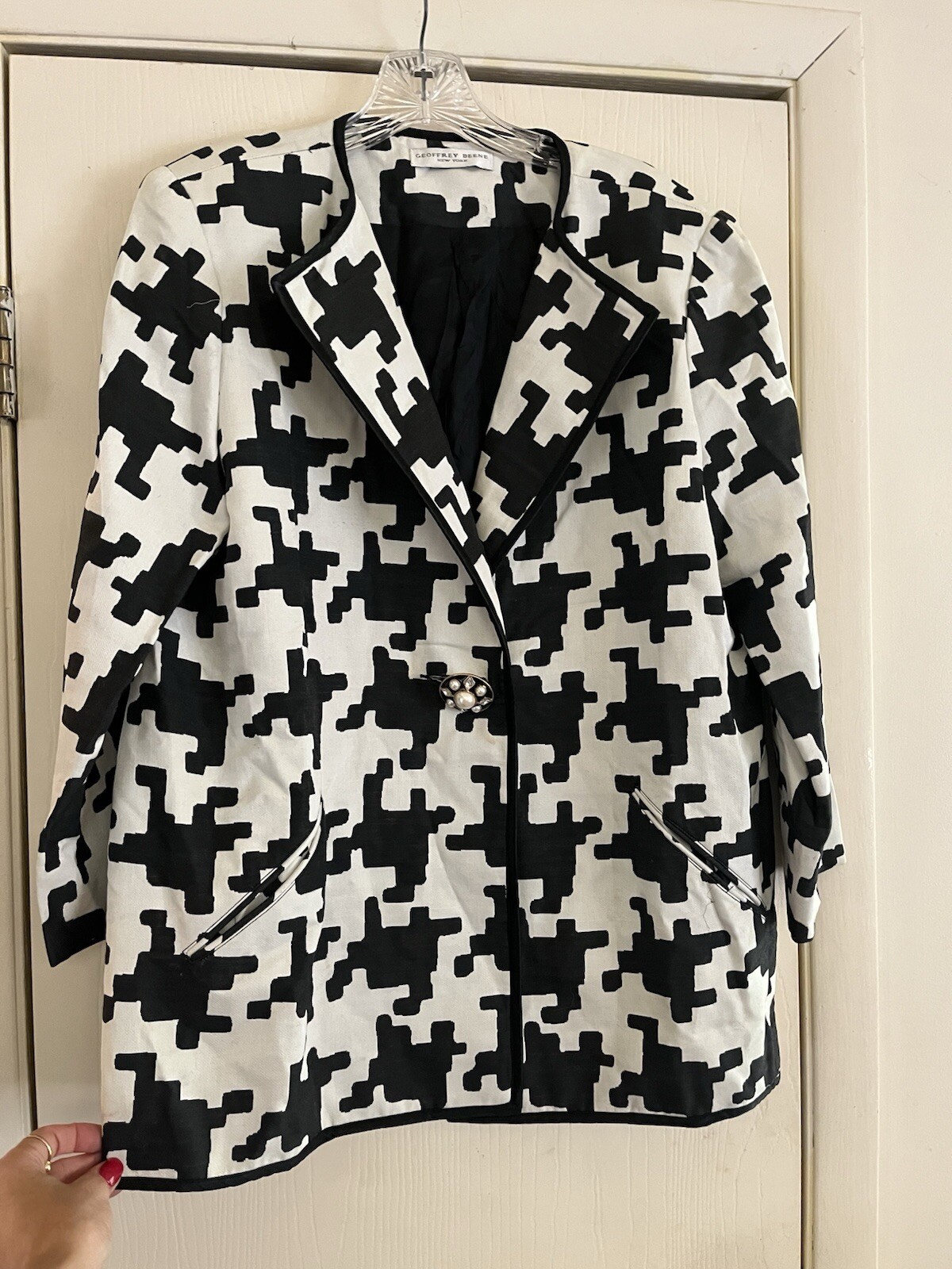 VTG Couture Geoffrey Beene Silk Old Money Houndstooth Blazer Embellished Button
