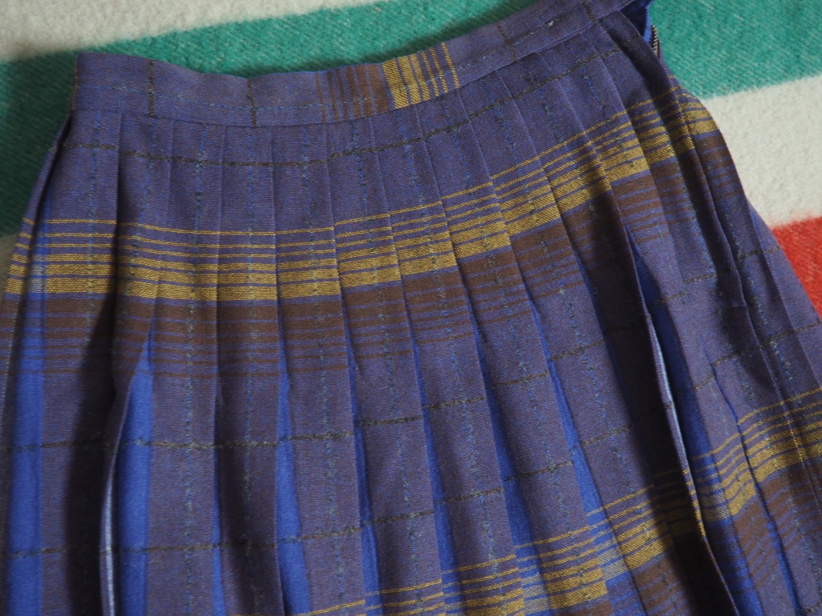VTG 50s 60s Purple Blue Yellow Turnabout Wool Plaid Boho 27W Tartan Skirt Womens