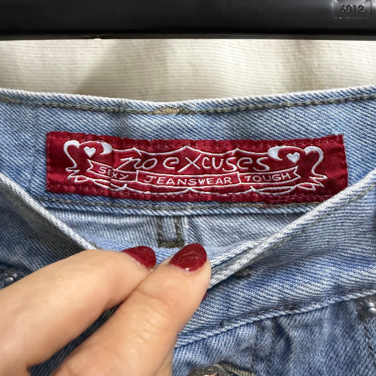 Vintage No Excuses High Waisted Denim Shorts Light Wash Button Fly Femme Fatale