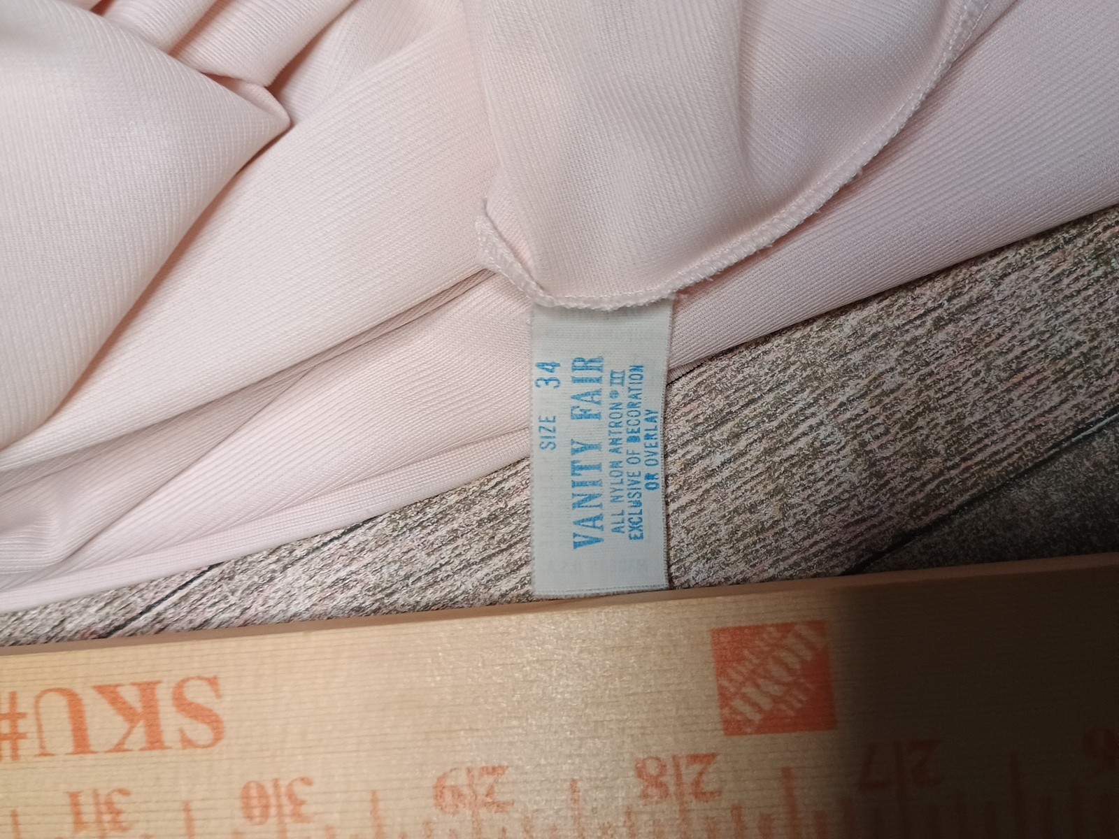 Vanity Fair 3 Piece Pajama & Robe Set Sz 34 Pink Nylon Feminine Classic Vintage