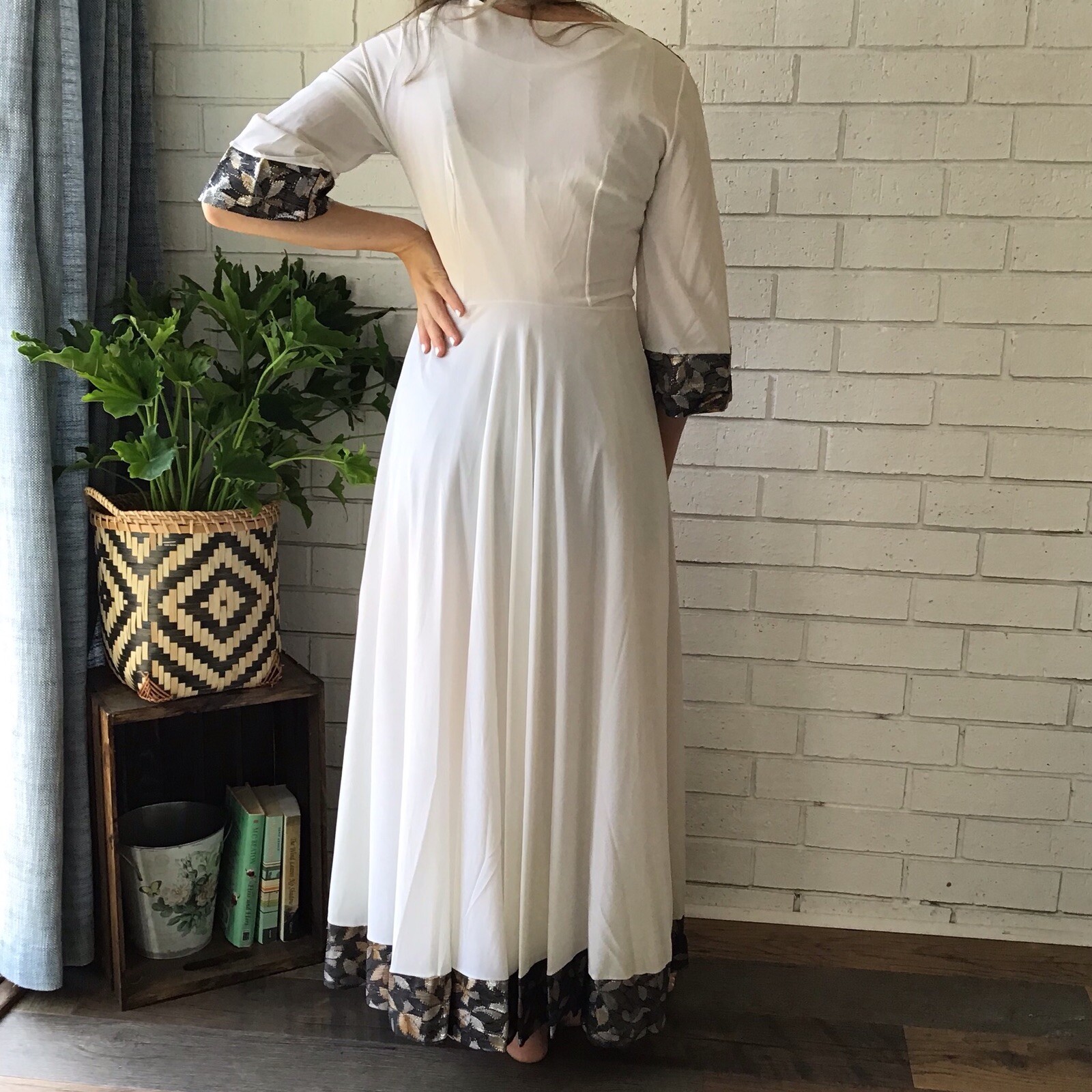Jenelle of California Vintage White Lingerie Sheer Slip Cover Robe Set