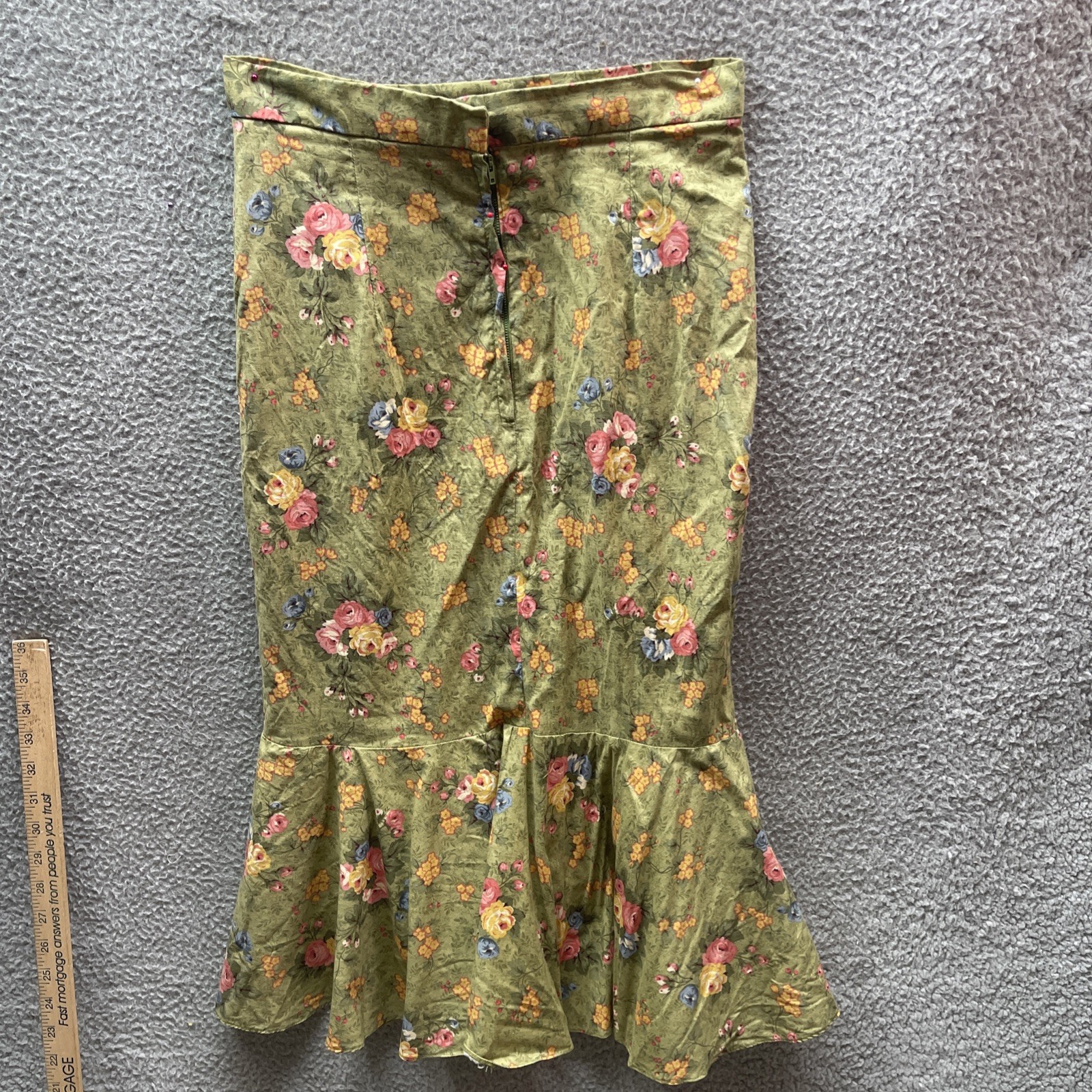 Vintage 1970s Floral Plaid Boho Ruffle Hem A Line Maxi Skirt Metal Zipper
