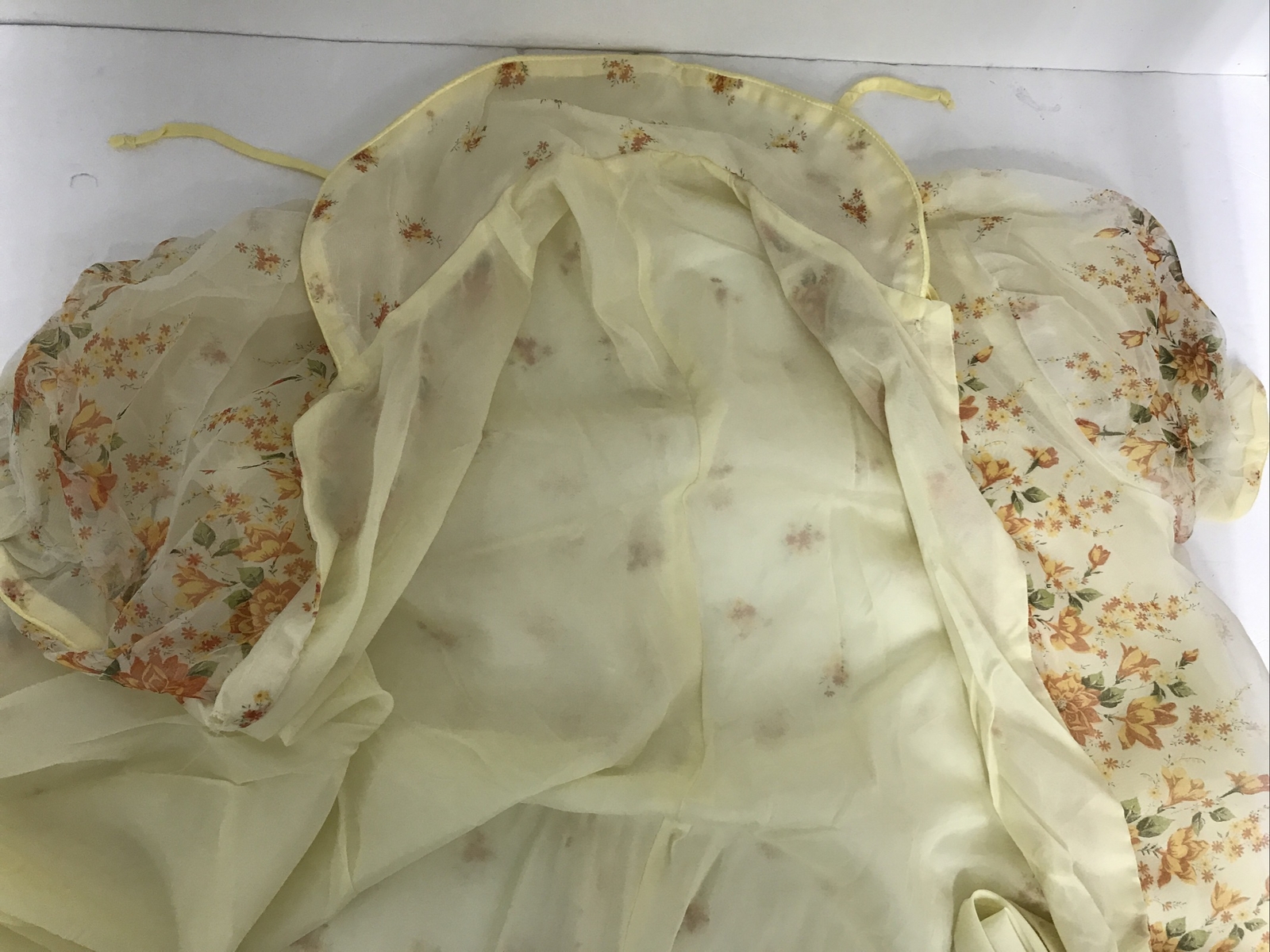 VTG 1950’s Robe double Nylon chiffon Dressing Gown Sz M Pre-Owned *Flaws