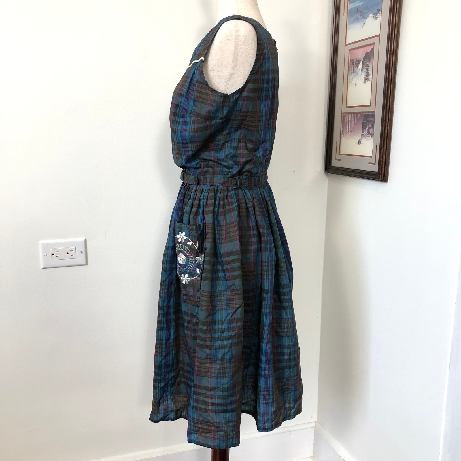 VTG 70s Montgomery Ward Plaid Dress Embroidered Pockets Belted XS Praire
