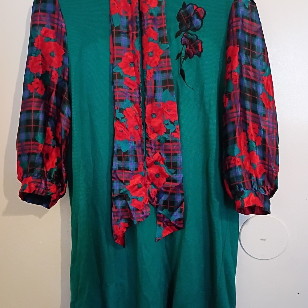 VTG Kelli Kaye Floral Plaid Women’s Sweater Top With Scarf Sz 20W