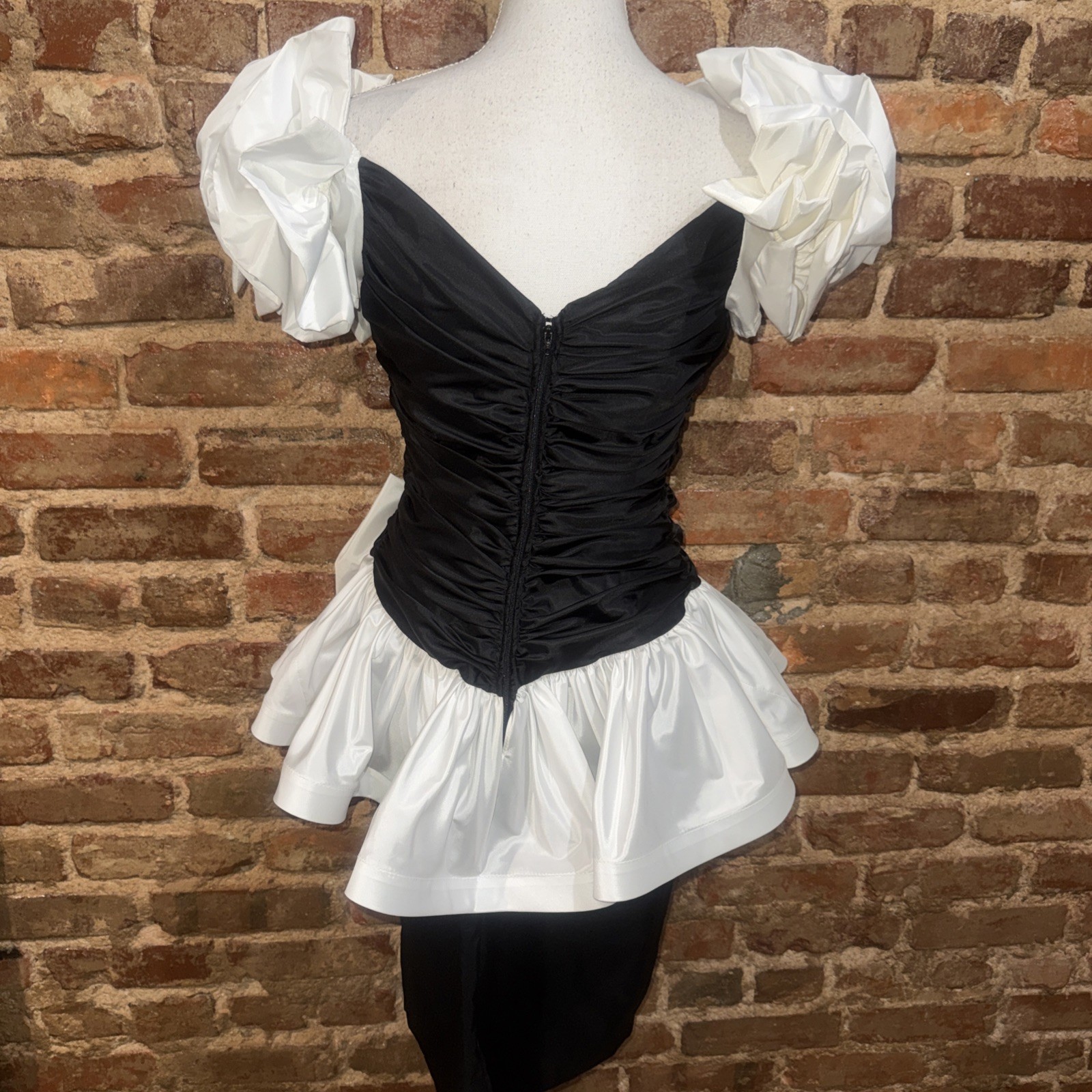 TOTALLY 80’s Karen Lucas by Niki BLACK WHITE Sz 10 Rhinestone Bow Party Dress