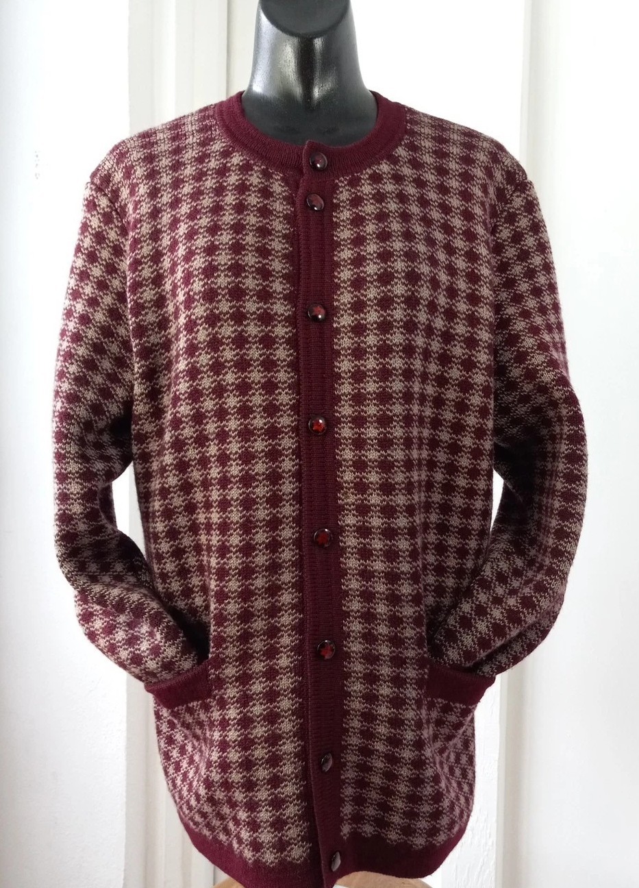 Vtg Retro Handmade Womens Cardigan Sweater Medium Knit Buttons Pockets Chest 41″