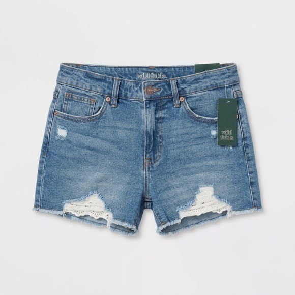 NWT Wild Fable Lace Inset Hem Distressed Denim Shorts Women’s Size 4