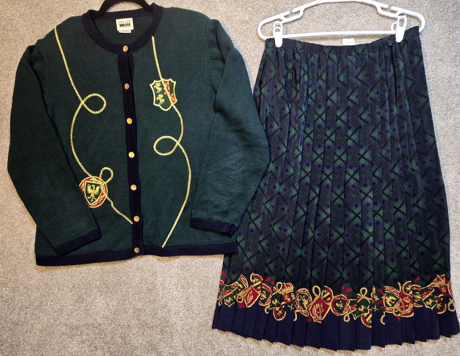 Leslie Fay VTG 2 Pc Sweater & Skirt Set Crests Tartan Plaid Regal USA Made Sz 14
