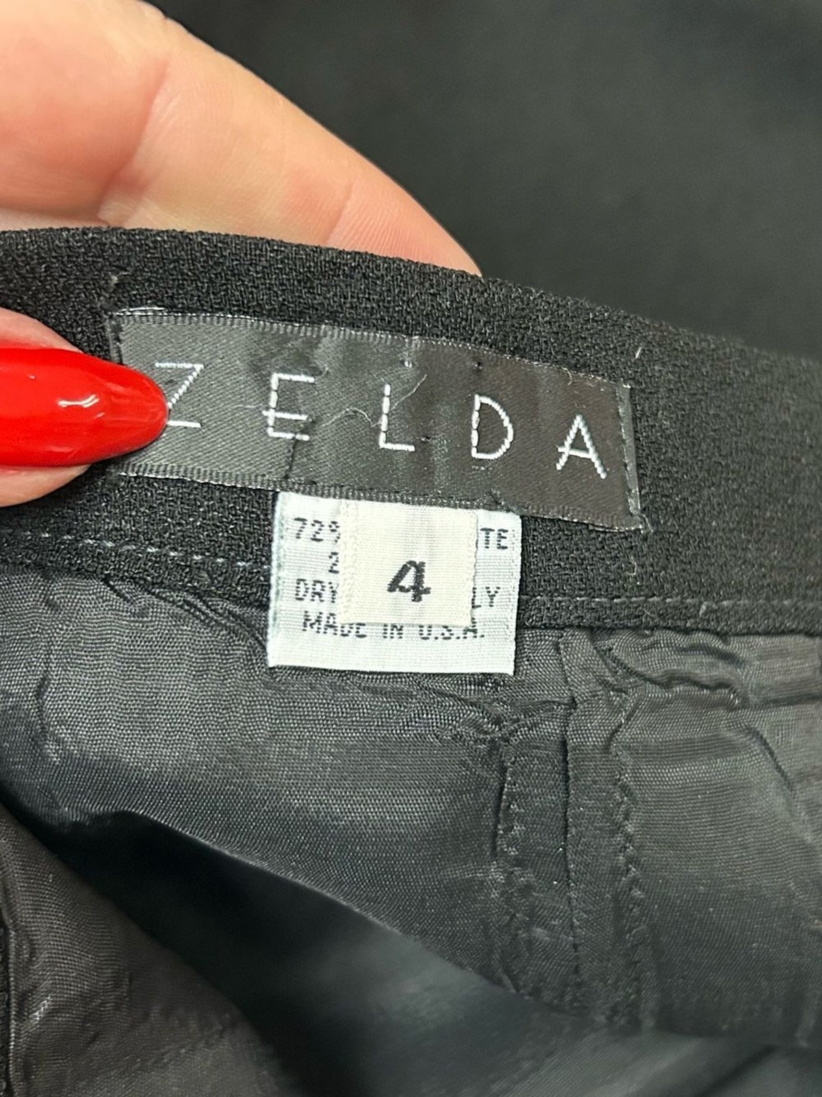 Vintage Zelda Black Wiggle Pencil Skirt Size 4 USA Midi Career Classic