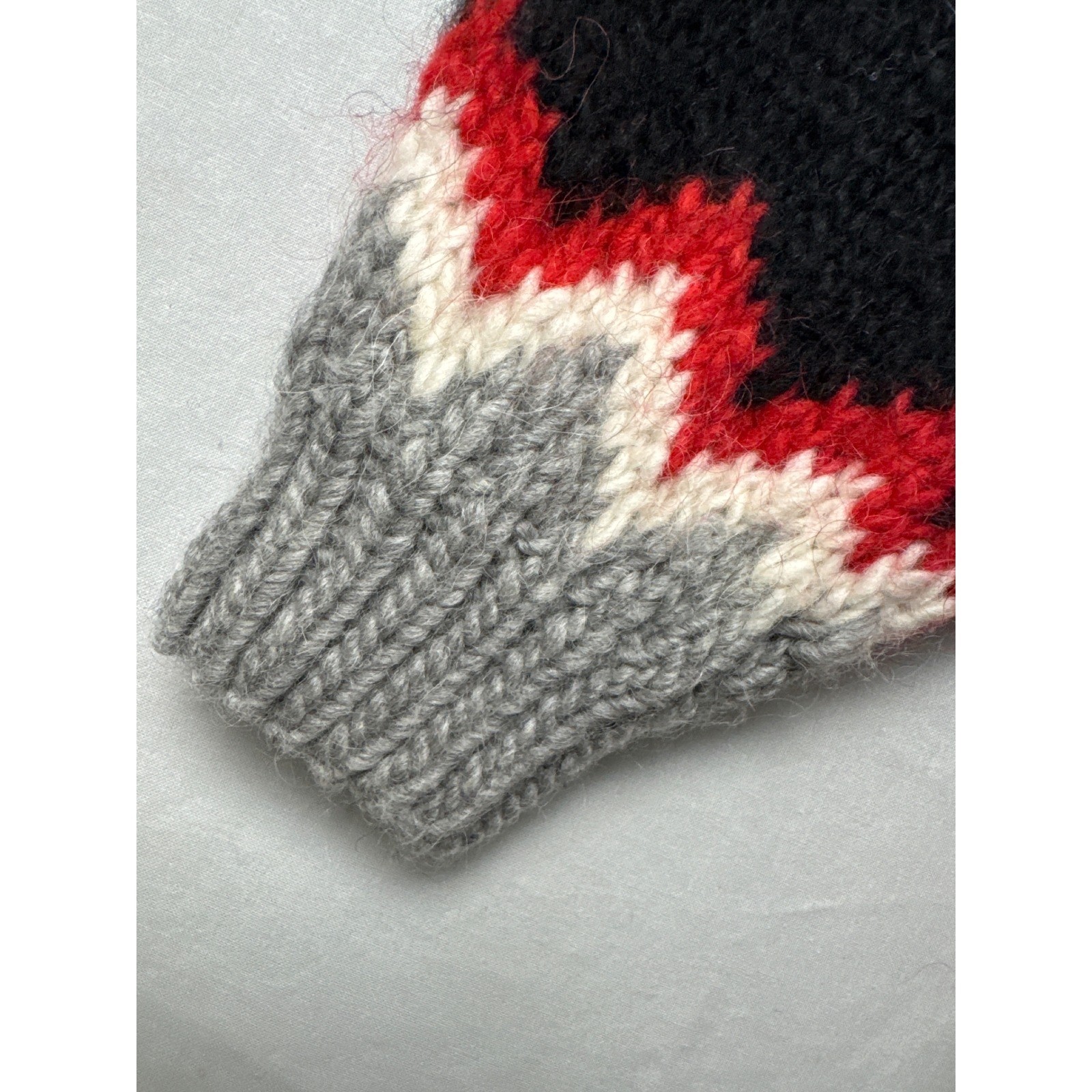 Handmade Sweater Women Medium Black Red Fair Isle Nordic Hand Knit Pullover
