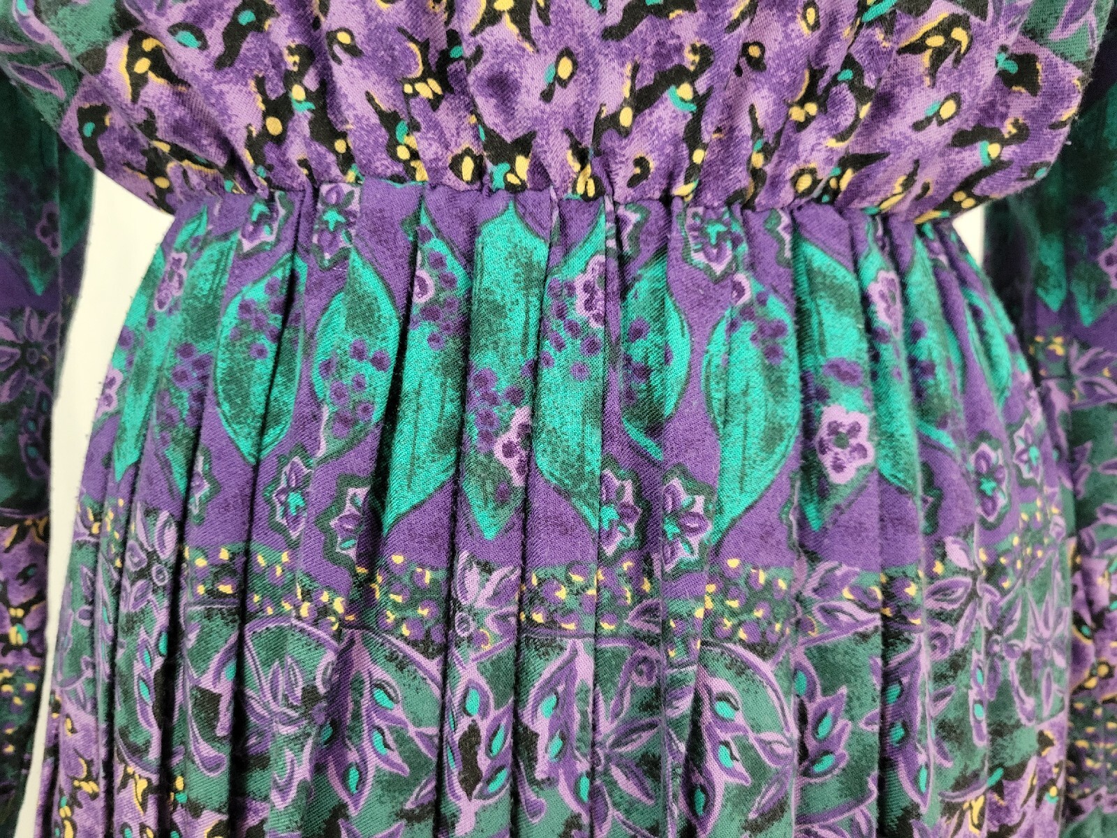 Vintage Terri Ellen Purple & Green Patterned Dress Size M/L?