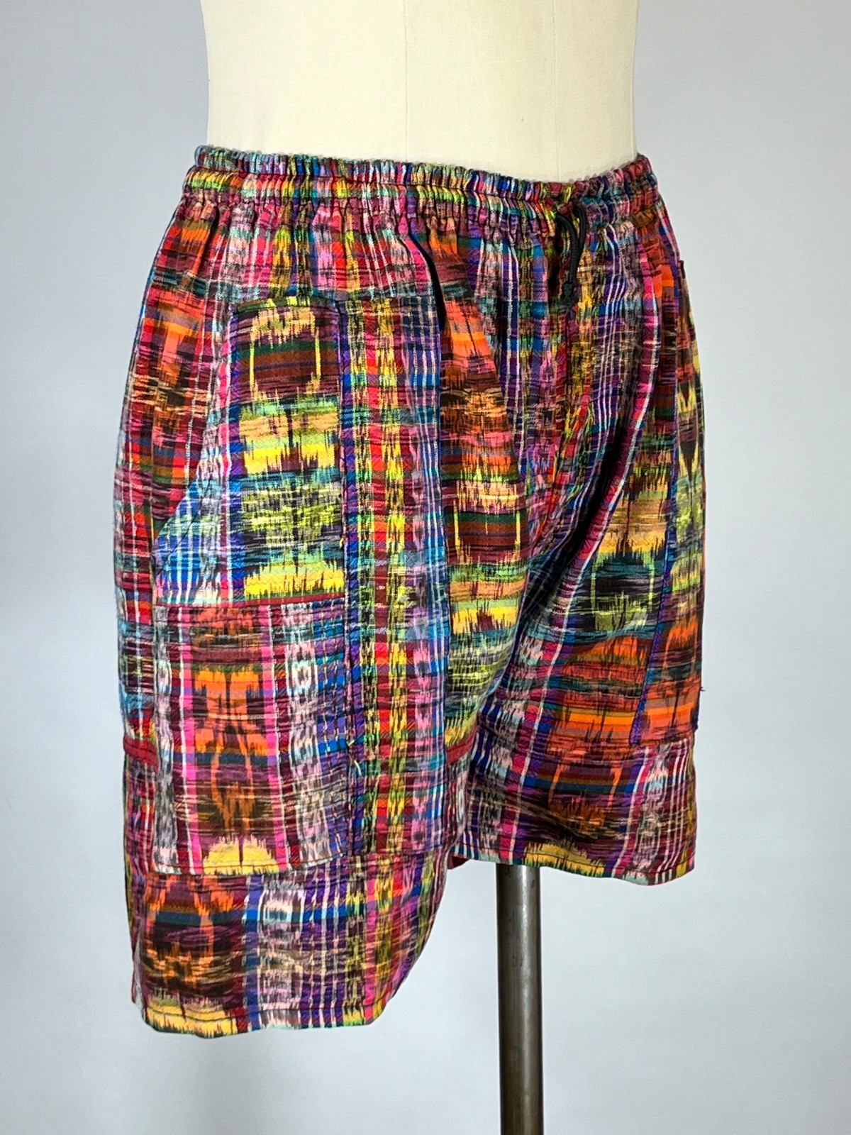 Vintage 1990’s colorful woven 100% cotton patchwork GUATEMALAN shorts size S/M