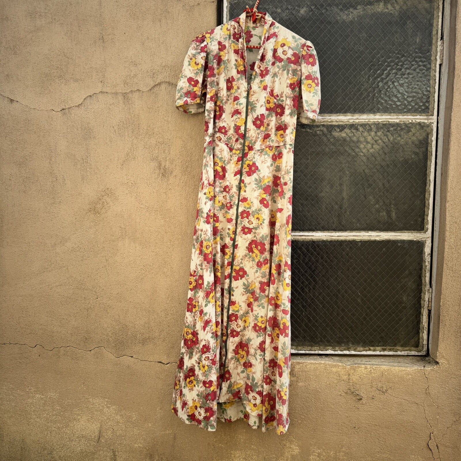 Vintage 1940s White, Red, Yellow, Brown Floral Print Cotton Zipper Dress 1930s