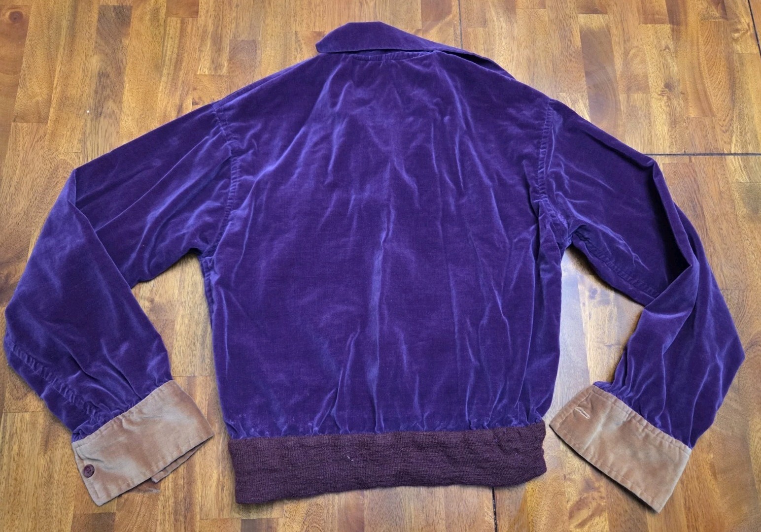 Vintage Velour Collared V-Neck Pullover Sweatshirt, Purple Gold 80s/90s Small
