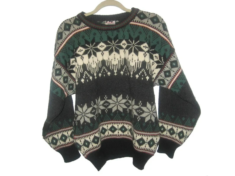 Vintage Dale Of Norway Pure New Wool Grey Multicolor Snowflake Sweater Size M