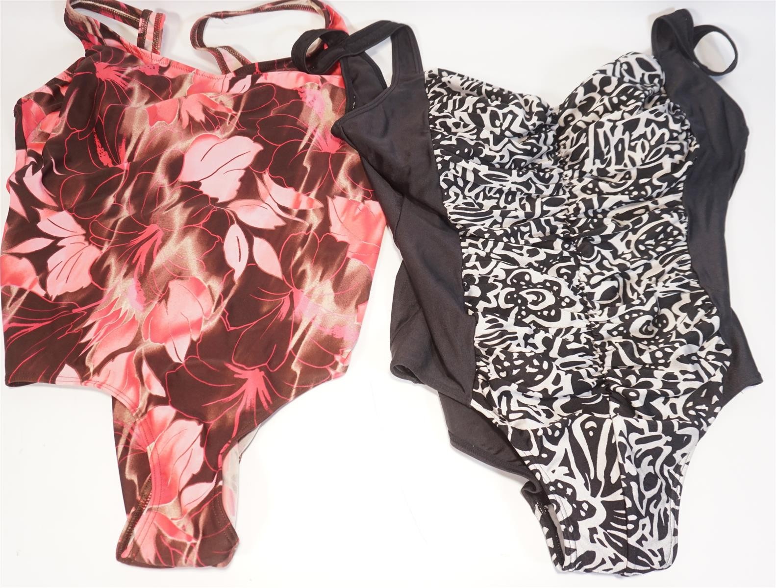 Summer Moves On Vintage Swimwear Bundle Swimsuits Including Sousa Size 44-48 Cup C