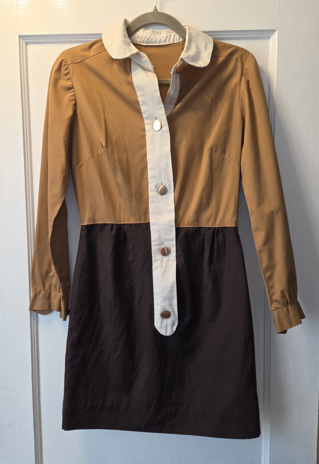 True Vintage 70’s Brown Tan Colorblock Mini Dress. Long Sleeves Brass Buttons. S