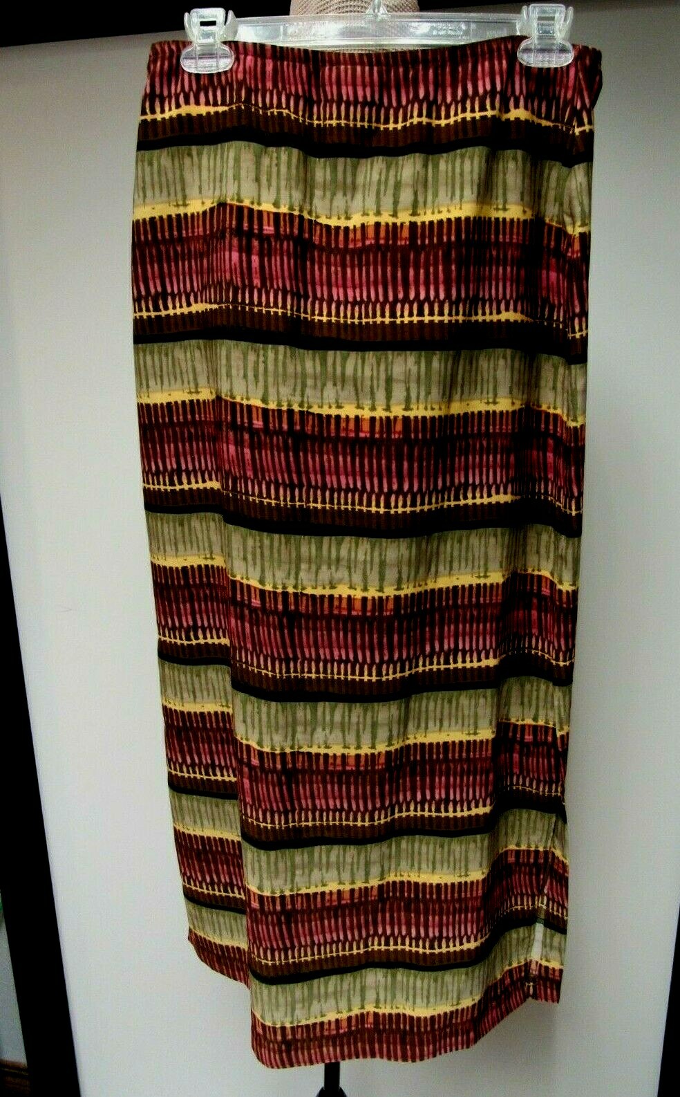 VTG BENTLEY ARBUCKLE Skirt A Line Bargello Art Burgundy Gold Olive Black 8 M EUC