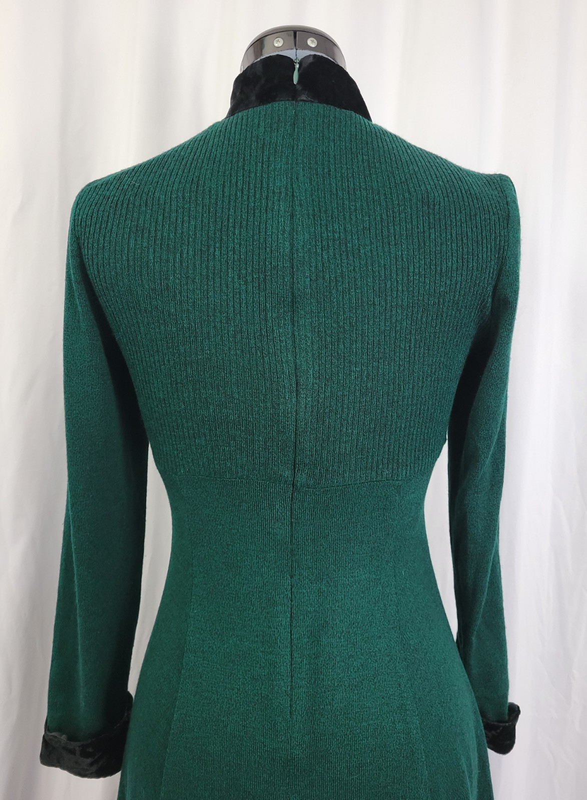 Vintage JSJ Petites Green & Black Empire Dress w Black Velvet Accents Size 8